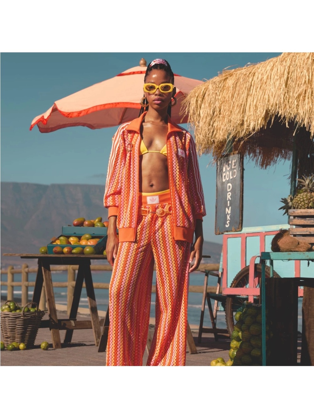 NEW ADIDAS ORIGINALS
Summer Glow Firebird Track Pant
Size Small KCO759